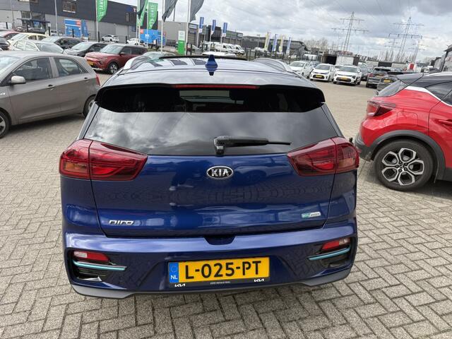 KIA e-Niro ExecutiveLine 64 kWh 3 FASE LADEN + AFNEEMBARE TREKHAAK