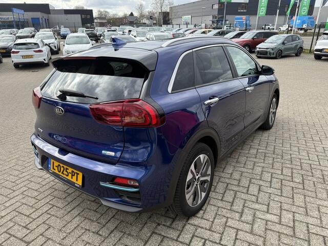 KIA e-Niro ExecutiveLine 64 kWh 3 FASE LADEN + AFNEEMBARE TREKHAAK