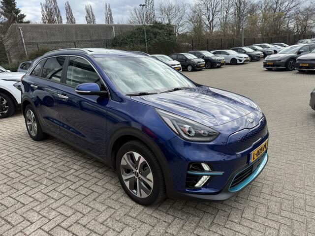 KIA e-Niro ExecutiveLine 64 kWh 3 FASE LADEN + AFNEEMBARE TREKHAAK