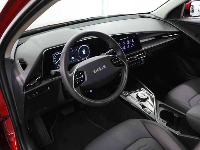 KIA e-Niro EV Edition Advanced 64.8 kWh | Navigatie | Parkeercamera | Lederen Bekleding | Stoel/Stuurwielverwarming | Elektrisch Verstelbare Bestuurdersstoel | Keyless Go |