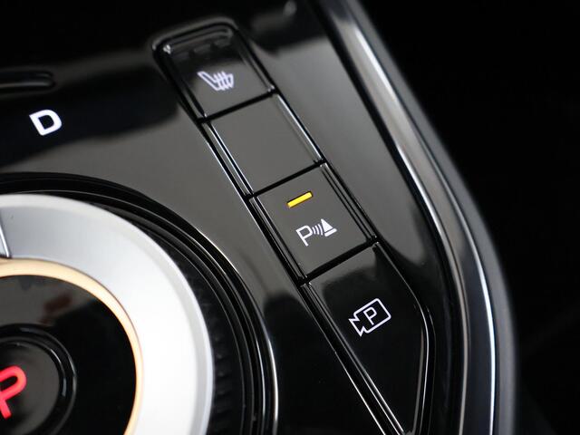 KIA e-Niro EV Edition Advanced 64.8 kWh | Navigatie | Parkeercamera | Lederen Bekleding | Stoel/Stuurwielverwarming | Elektrisch Verstelbare Bestuurdersstoel | Keyless Go |