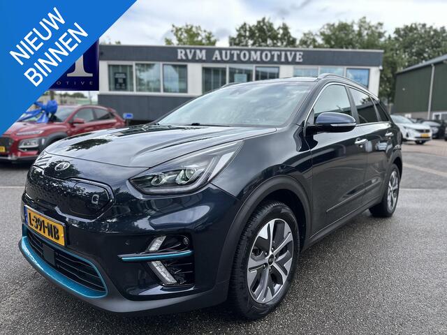 KIA e-Niro DynamicPlusLine 64 kWh Schuifdak | Stuur- & Stoelverwarming | 3-fase Laden | SOH 100% !! | ORIGINEEL NL RIJKLAAR GELEVERD MET GARANTIE! |