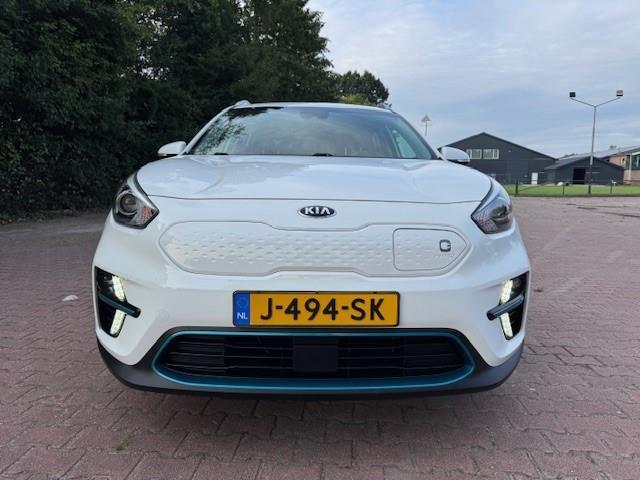 KIA e-Niro DYNAMICLINE 64KWH 3 FASE LADEN/SOH 100%/ACARPLAY/NAV/LED/FABRIEKSGARANTIE