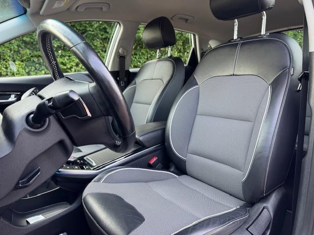 KIA e-Niro DYNAMICLINE 64KWH 3 FASE LADEN/SOH 100%/ACARPLAY/NAV/LED/FABRIEKSGARANTIE