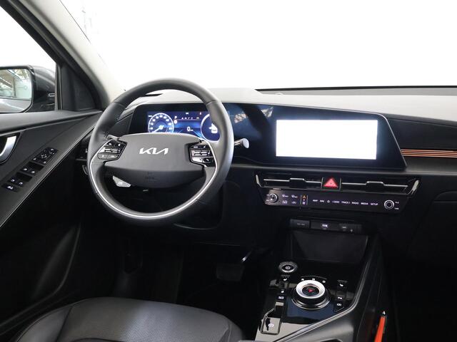 KIA e-Niro EV Edition Advanced 64.8 kWh | Navigatie | Parkeercamera | Stoelverwarming | Keyless Go |