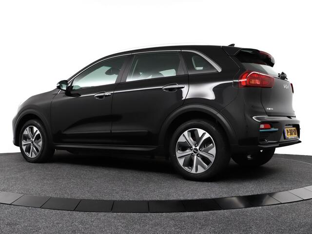 KIA e-Niro DynamicLine 64 kWh - SOH 97,7% - Apple CarPlay/Android Auto - Achteruitrijcamera - Adaptieve Cruise Control - Navigatie - Climate Control - Fabrieksgarantie tot 04-2029