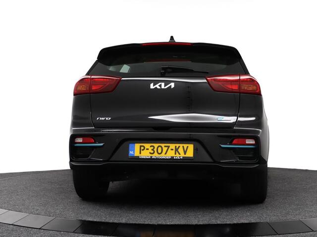 KIA e-Niro DynamicLine 64 kWh - SOH 97,7% - Apple CarPlay/Android Auto - Achteruitrijcamera - Adaptieve Cruise Control - Navigatie - Climate Control - Fabrieksgarantie tot 04-2029