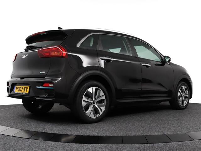KIA e-Niro DynamicLine 64 kWh - SOH 97,7% - Apple CarPlay/Android Auto - Achteruitrijcamera - Adaptieve Cruise Control - Navigatie - Climate Control - Fabrieksgarantie tot 04-2029