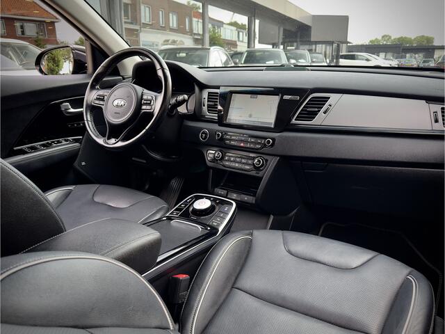 KIA e-Niro EXECUTIVE 64 KWH AUT VOL-LEDER NAVI CAMERA APPLE-CARPLAY LED LMV PDC