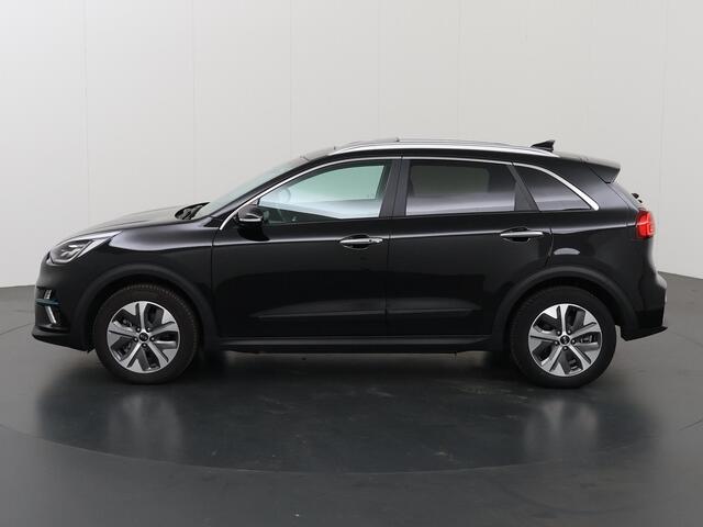 KIA e-Niro ExecutiveLine 64 kWh | Panoramadak | Lederen Bekleding | JBL Audio | Dodehoekdetectie | Stoel/Stuurwielverwarming | Stoelventilatie | Elektrisch bedienbare bestuurdersstoel met geheugenfunctie