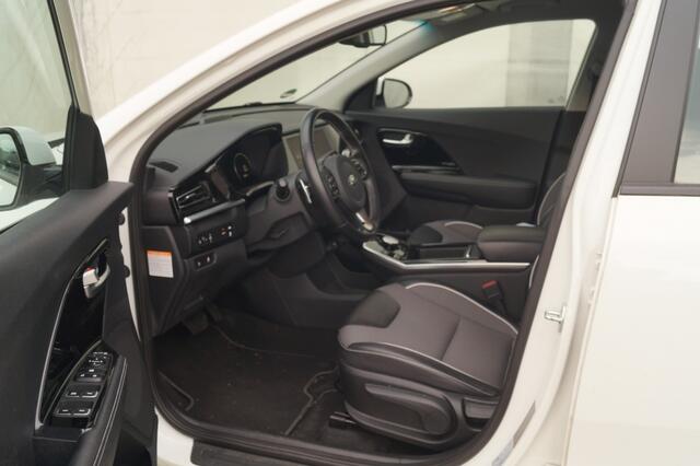 KIA e-Niro DynamicLine 64kWh 3-FASE-NAVI-ECC-CAM-DAB-PDC-