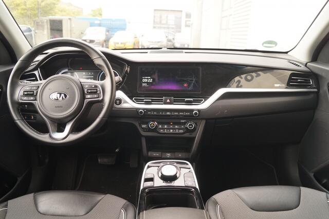 KIA e-Niro DynamicLine 64kWh 3-FASE-NAVI-ECC-CAM-DAB-PDC-