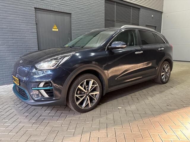 KIA e-Niro ExecutiveLine 64 kWh | Leder | Camera | Stoelkoeling+Verwarming | Dodehoekdetectie | JBL | Keyless | 18 Inch
