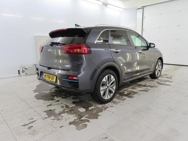 KIA e-Niro EXECUTIVELINE 64 KWH I 3 FASE I AUTOMAAT I ACHTERUITRIJCAMERA I STOELVERWARMING I LEDEREN BEKLEDING