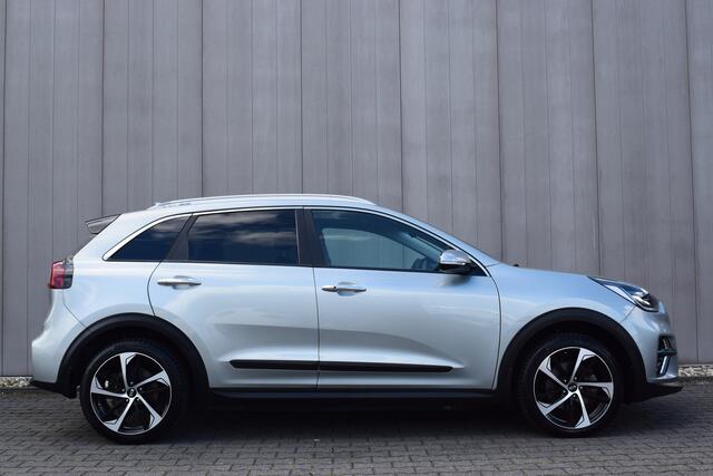KIA e-Niro ExecutiveLine 64 kWh Trekhaak | JBL | Schuif/Kanteldak | Zwart Leder | Stoelverkoeling | Virtual Cockpit | Warmtepomp