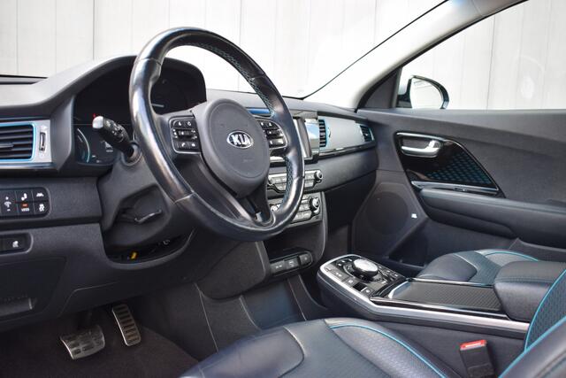 KIA e-Niro ExecutiveLine 64 kWh Trekhaak | JBL | Schuif/Kanteldak | Zwart Leder | Stoelverkoeling | Virtual Cockpit | Warmtepomp