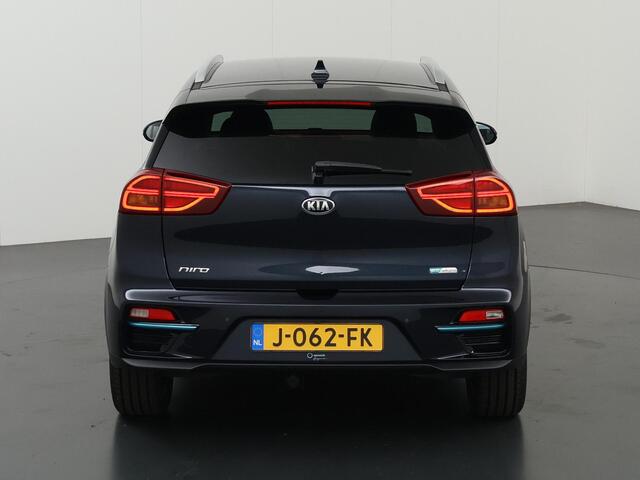 KIA e-Niro ExecutiveLine 64 kWh | Lederen Bekleding | JBL Audio | Dodehoekdetectie | Stoel/Stuurwielverwarming | Stoelventilatie | Elektrisch bedienbare bestuurdersstoel met geheugenfunctie |