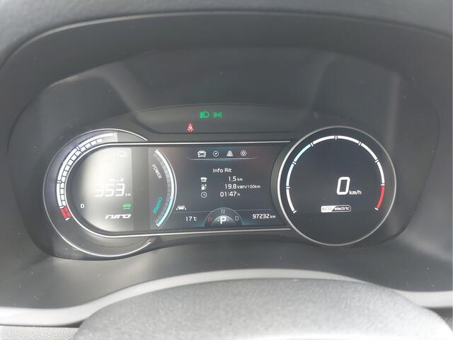 KIA e-Niro ExecutiveLine 64 kWh | Navigatie | Leder |