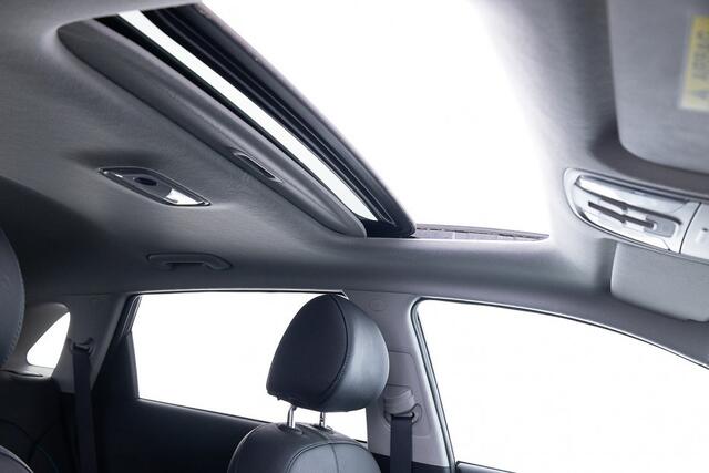 KIA e-Niro ExecutiveLine 64 kWh | SCHUIFDAK | LEDER | JBL | CARPLAY