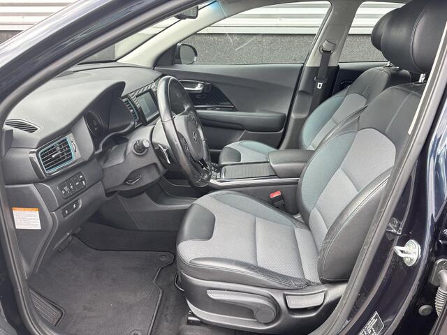 KIA e-Niro DynamicLine 64 kWh Trekhaak, Navigatie, Adaptieve Cruise control, Achteruitrijcamera, Historie aanwezig!