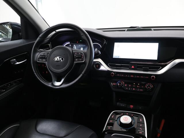 KIA e-Niro ExecutiveLine 64 kWh | Panoramadak | Lederen Bekleding | JBL Audio | Dodehoekdetectie | Stoel/Stuurwielverwarming | Stoelventilatie | Elektrisch bedienbare bestuurdersstoel met geheugenfunctie