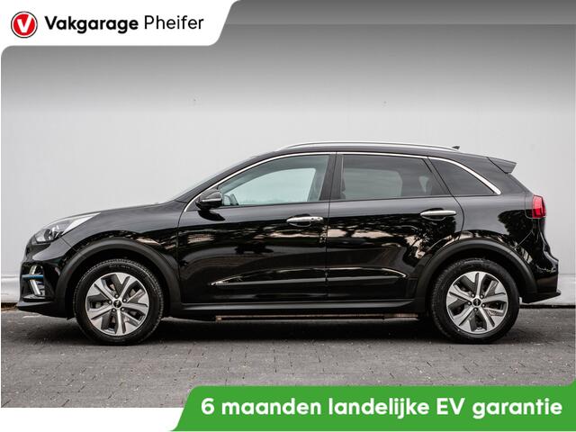 KIA e-Niro DynamicPlusLine 64 kWh Half lederen int./ Stuur + stoelverwarming/ Camera/ Adapt. cruise/ Carplay