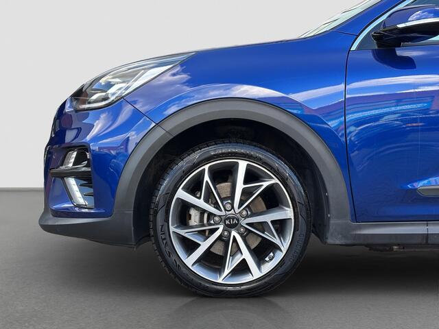 KIA e-Niro ExecutiveLine 64 kWh Kia e-Niro ExecutiveLine 64kWh | Leder | Navigatie | Apple Carplay & Android Auto | Schuif-/kanteldak |