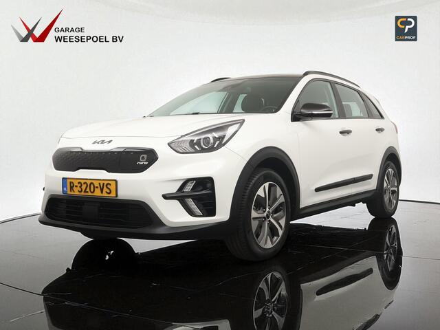 KIA e-Niro 64kWh Edition (SOH 100%) - Zwarte wrap - Navigatie - Camera - Stoel- en stuurverwarming - Adaptive cruise control - Fabrieksgarantie tot 04-2029