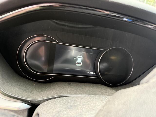 KIA e-Niro ExecutiveLine 64 kWh Navi/Camera/Open Dak/Lederen bekleding/GEEN AFLEVERKOSTEN