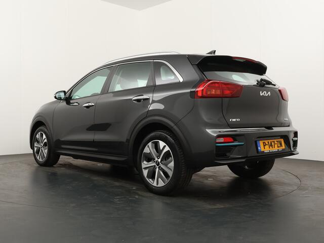KIA e-Niro DynamicLine 64 kWh - SOH 97% - Apple CarPlay/Android Auto - Navigatie - Achteruitrijcamera - Parkeersensoren - Fabrieksgarantie tot 07-2029