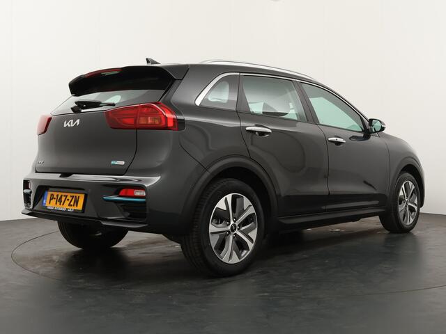 KIA e-Niro DynamicLine 64 kWh - SOH 97% - Apple CarPlay/Android Auto - Navigatie - Achteruitrijcamera - Parkeersensoren - Fabrieksgarantie tot 07-2029