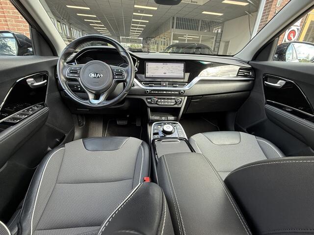 KIA e-Niro DynamicPlusLine 64 kWh 3-Fase, Schuif-/kanteldak, Navi, Camera