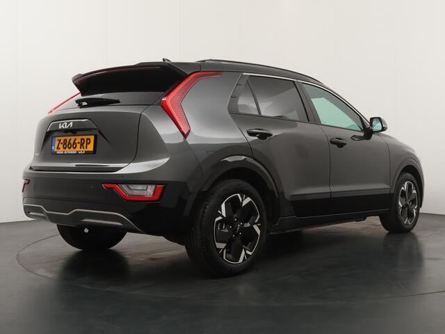 KIA e-Niro EV Edition Advanced 64.8 kWh - SOH 99% - Stoel-/stuurverwarming - Navigatie - Cruise Control - Climate Control - Keyless Entry - Fabrieksgarantie tot 06-2031
