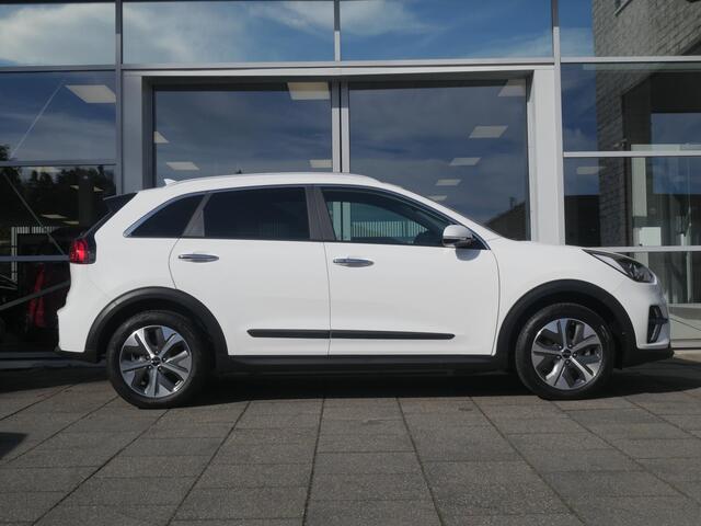 KIA e-Niro Edition 64 kWh | Cruise | Clima | Camera | Carplay | Navi | Stoel-stuurverwarming |