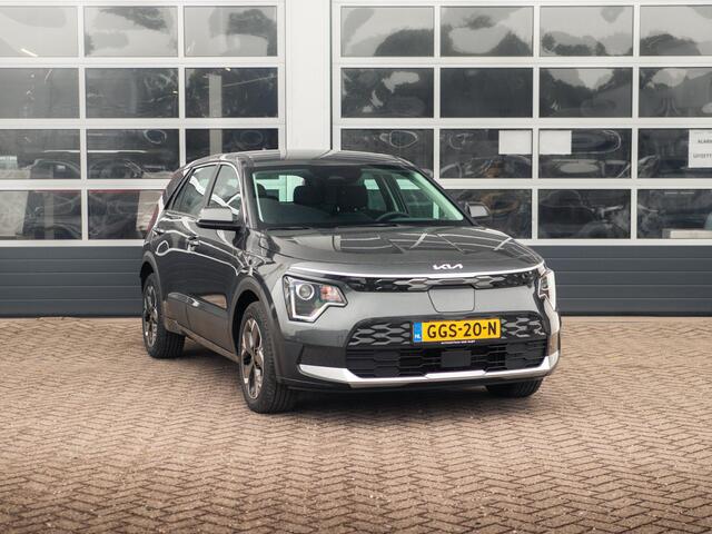 KIA e-Niro EV Light Edition 64.8 kWh | Navigatie | Achteruitrijcamera | Airco | Cruise control Adaptieve |