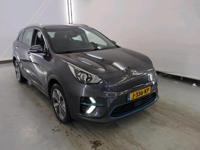 KIA e-Niro DynamicLine 64 kWh SOH 100% | NL-Auto | 1e Eigenaar | Dealer Onderh. | BTW | Warmtepomp | Winter Pakket | 2 Kabels | Keyless | Full Led | Camera | Ad Cruise | Navi | PDC | Carplay