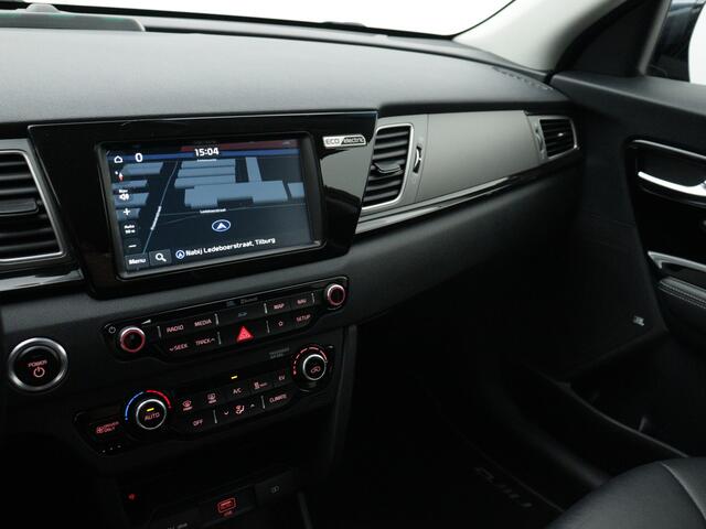 KIA e-Niro ExecutiveLine 64 kWh | 1e Eigenaar | JBL Leder | Stoelverwarming en koeling |