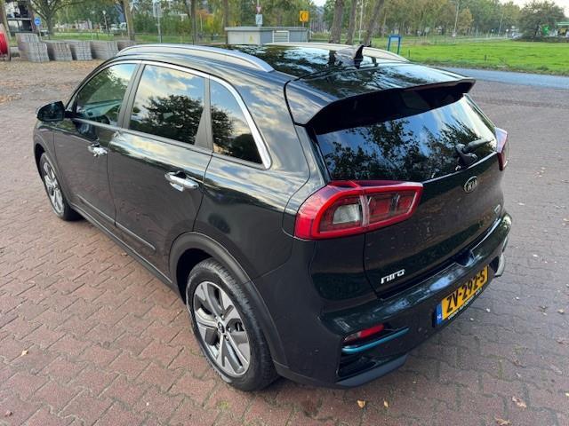 KIA e-Niro EXECUTIVELINE 64KWH LEER/ACARPLAY/FABRIEKSGARANTIE
