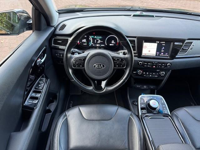 KIA e-Niro EXECUTIVELINE 64KWH LEER/ACARPLAY/FABRIEKSGARANTIE