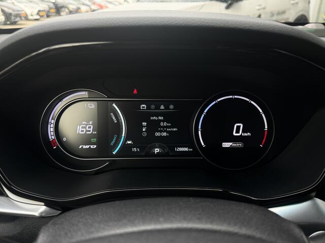 KIA e-Niro ExecutiveLine 64 kWh 1e eigenaar! NAVI | Leder | Zeer mooie auto info frank Eijsbouts