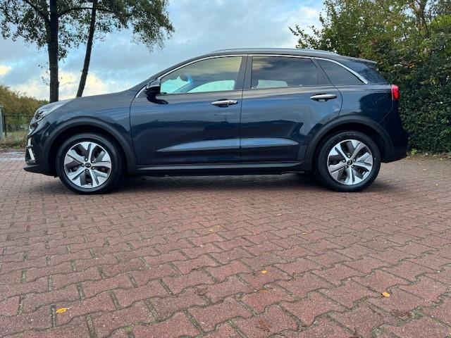 KIA e-Niro EXECUTIVELINE 64KWH 3 FASEN/ACARPLAY/LEER/LED/CAM/FABRIEKSGARANTIE