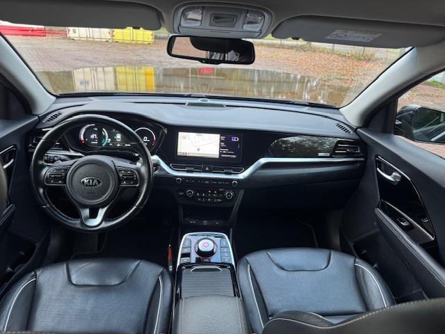 KIA e-Niro EXECUTIVELINE 64KWH 3 FASEN/ACARPLAY/LEER/LED/CAM/FABRIEKSGARANTIE