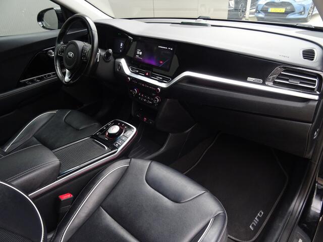 KIA e-Niro ExecutiveLine 64 kWh * LEER * TREKHAAK * 474 KM ACCU RANGE !!