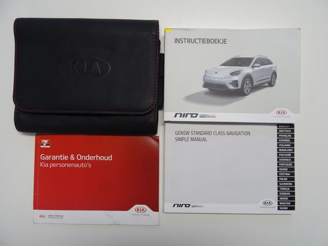 KIA e-Niro ExecutiveLine 64 kWh * LEER * TREKHAAK * 474 KM ACCU RANGE !!