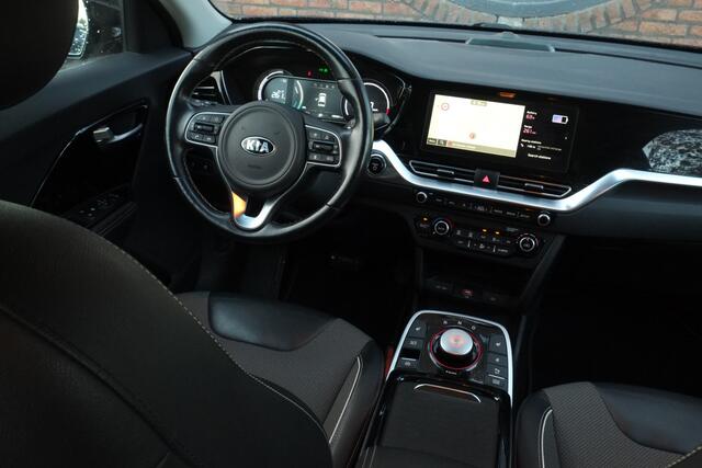 KIA e-Niro DynamicLine 64 kWh Achteruitrijcamera, Warmtepomp, SOH 94%