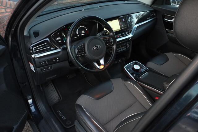 KIA e-Niro DynamicLine 64 kWh Achteruitrijcamera, Warmtepomp, SOH 94%