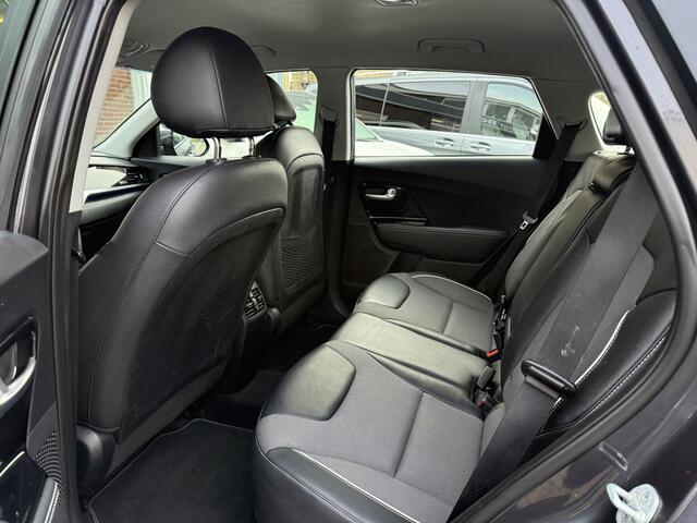 KIA e-Niro DynamicLine 64 kWh 3-Fase, Warmtepomp, Camera, Android/Car Play