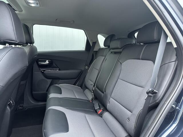 KIA e-Niro DynamicPlusLine 64 kWh / Schuif-kanteldak / Trekhaak / Wamtepomp / 3fase /