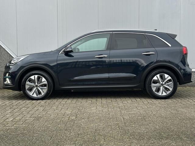KIA e-Niro DynamicPlusLine 64 kWh / Schuif-kanteldak / Trekhaak / Wamtepomp / 3fase /