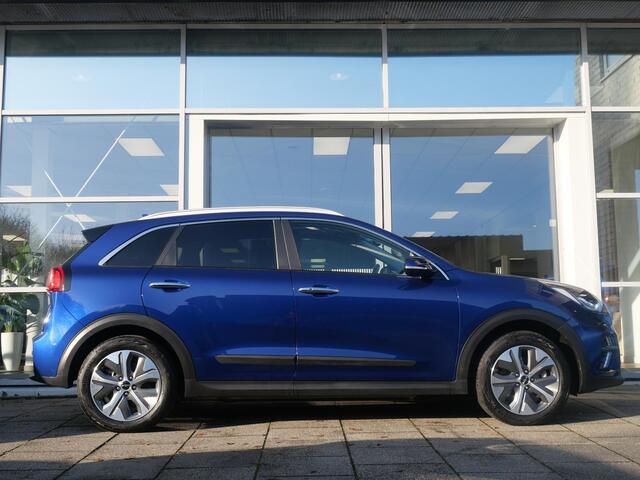 KIA e-Niro DynamicPlusLine 64 kWh | Cruise | Clima | Camera | Carplay | Navi | keyless | stoel-stuurverwarming | Schuif-kanteldak |